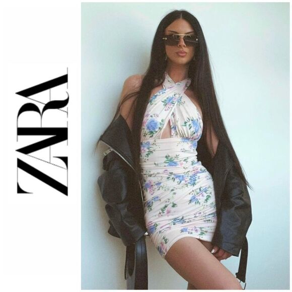 NWT Zara Blogger’s Favorite TikTok Famous Pale Pink Floral Print Halter Dress - Picture 1 of 16